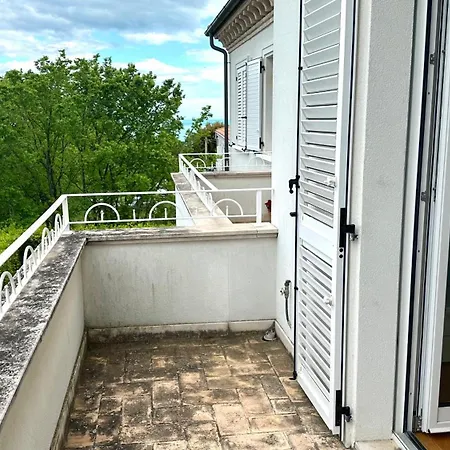 S023 - Sirolo, Magnifico Trilocale Design Con Terrazzo